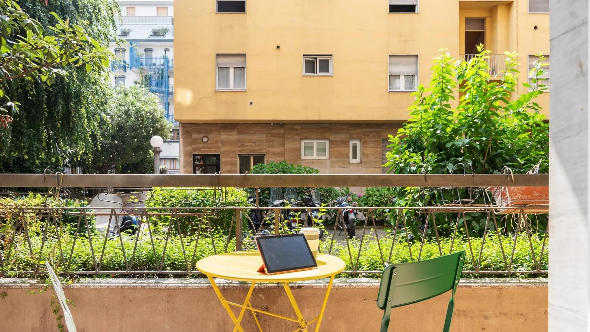 Salutati Flexyrent Studio Ac Milano 0*,
